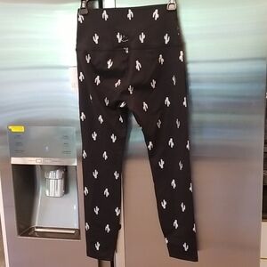 💕BEYOND YOGA💕 Cactus High Waisted Midi Legging Small S NWT